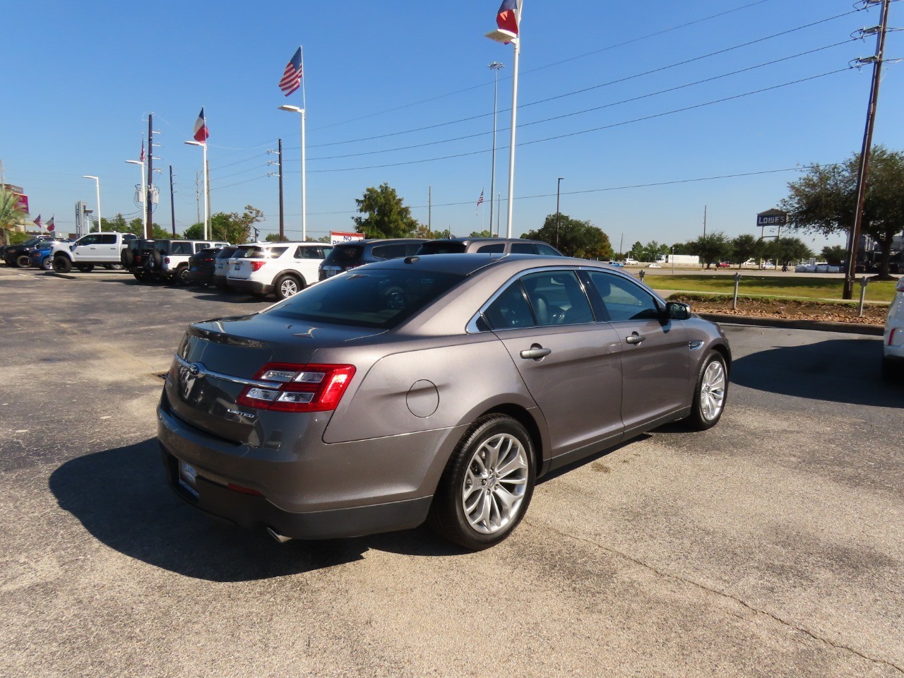 used 2013 Ford Taurus car