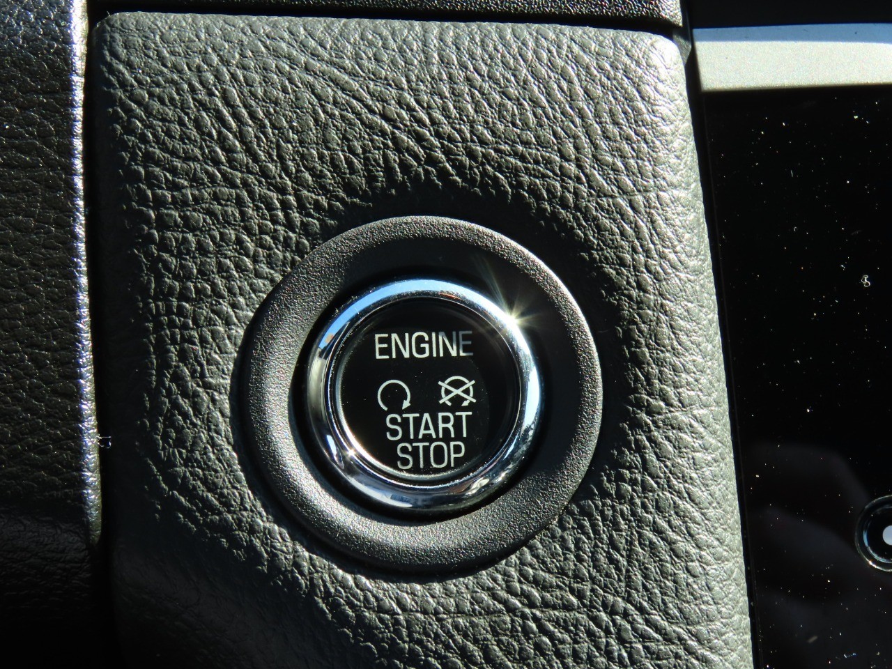 used 2013 Ford Taurus car