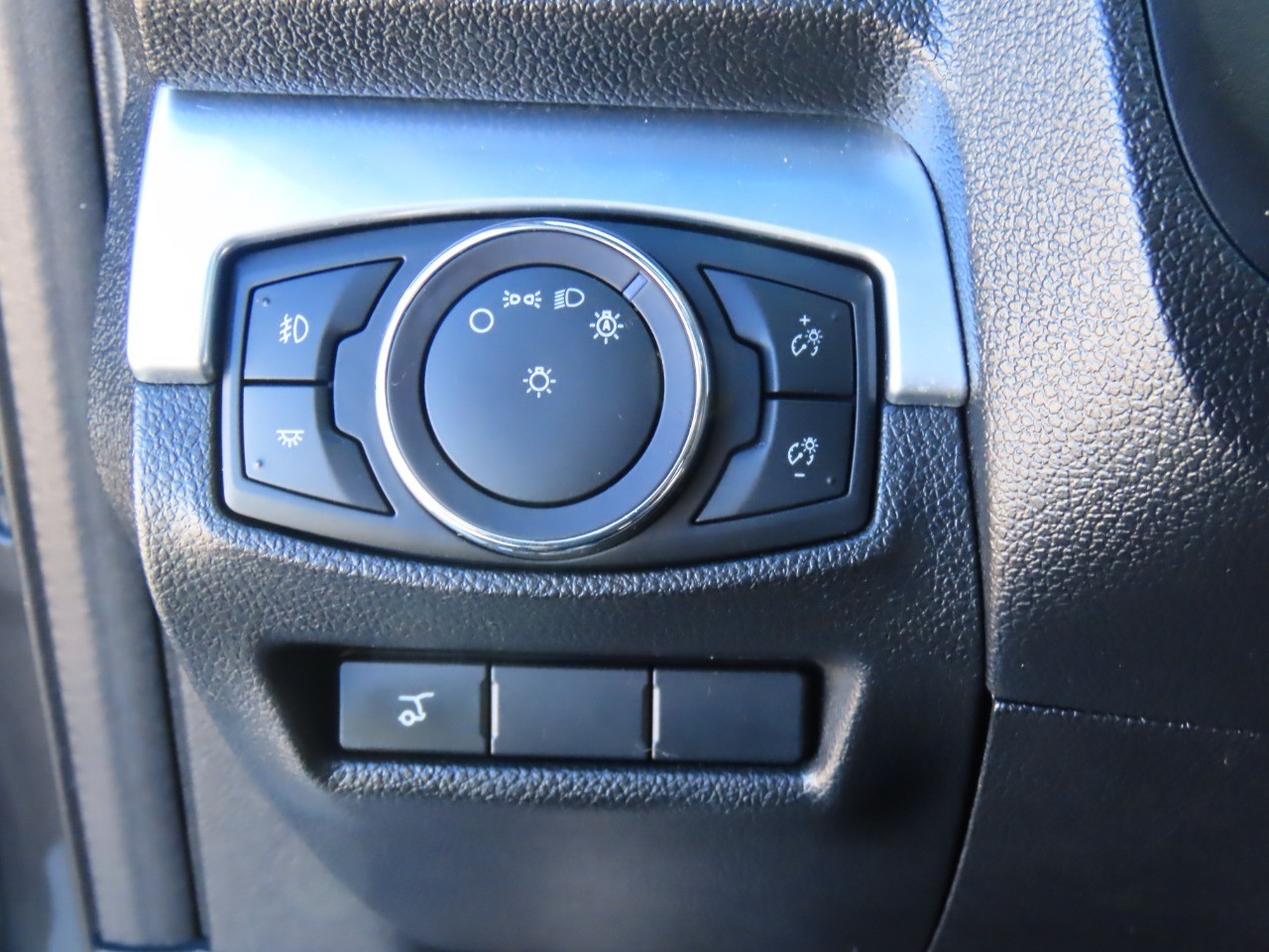 used 2017 Ford Explorer car, priced at $15,999