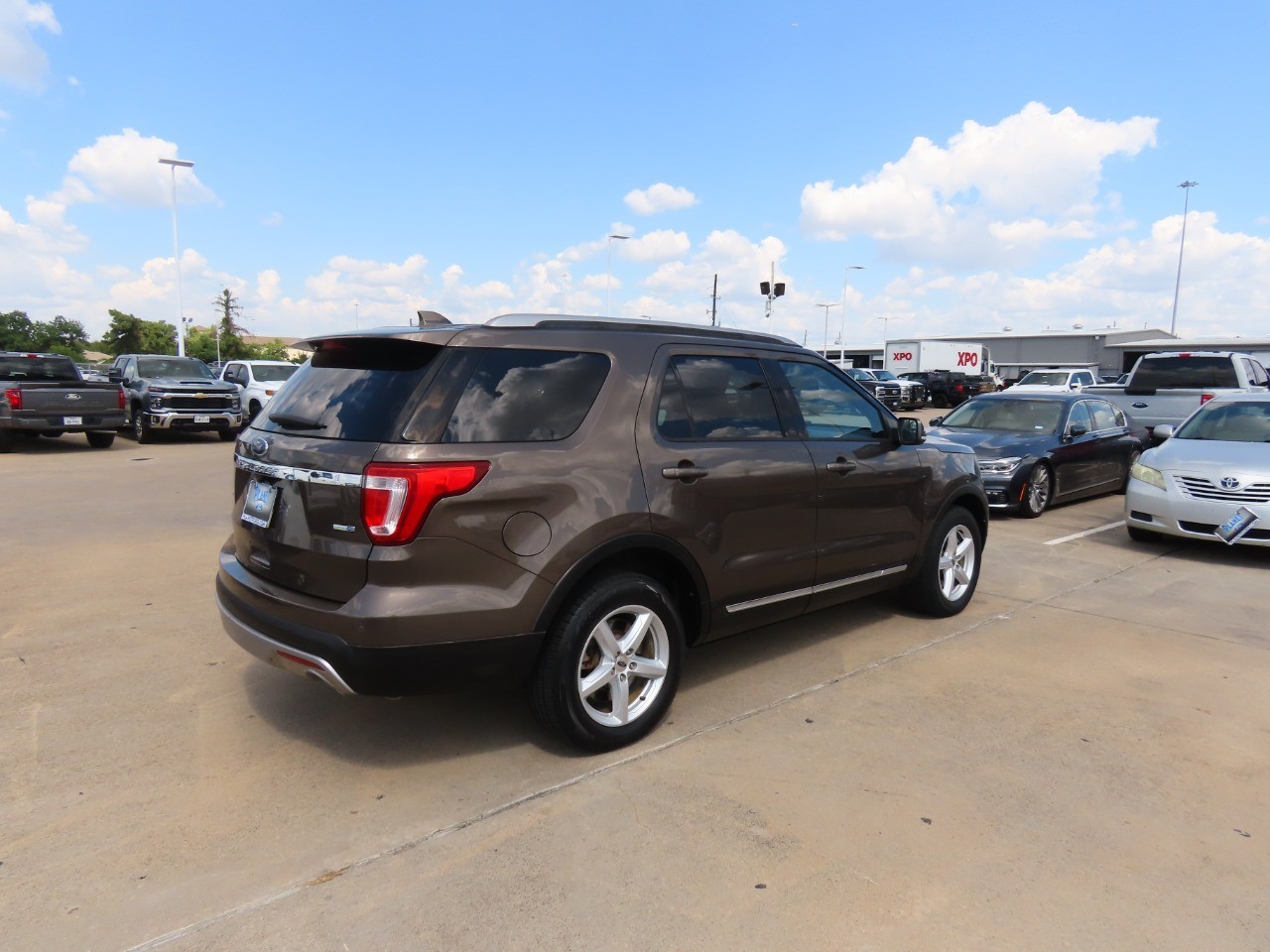 used 2016 Ford Explorer car