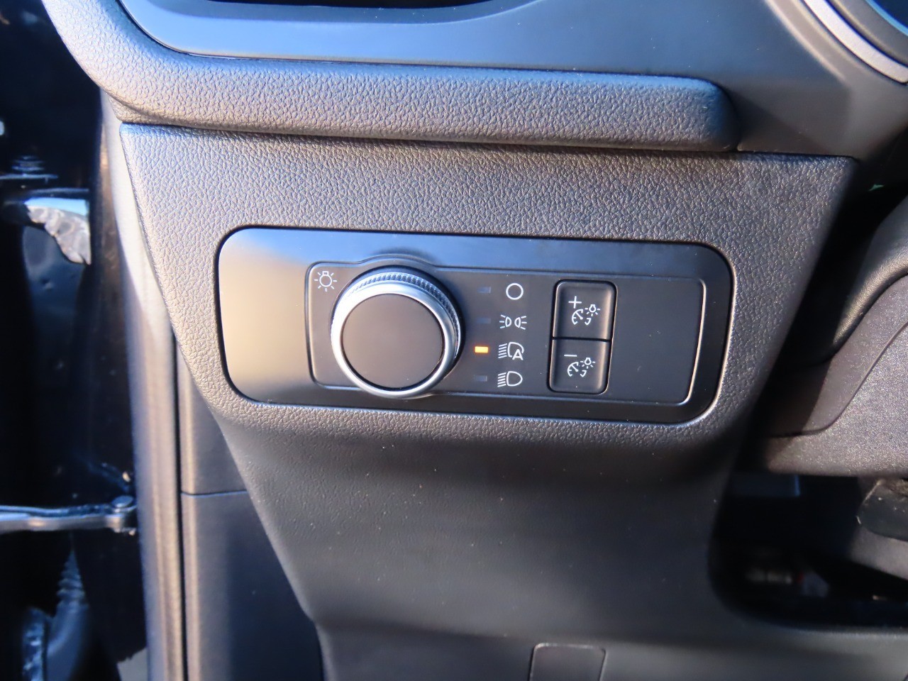 used 2022 Ford Escape car, priced at $17,999