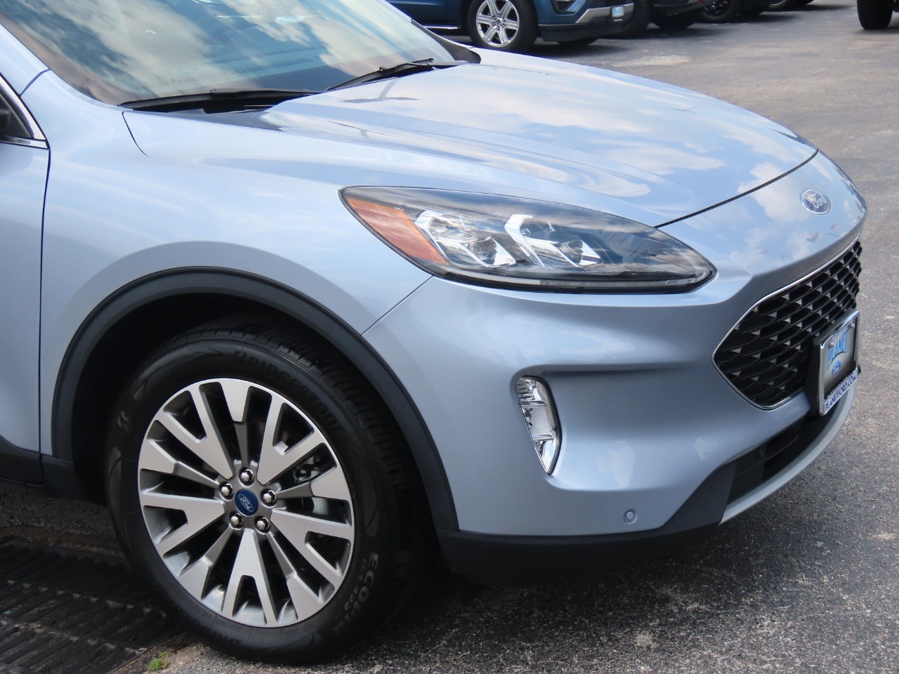 used 2022 Ford Escape car, priced at $25,999