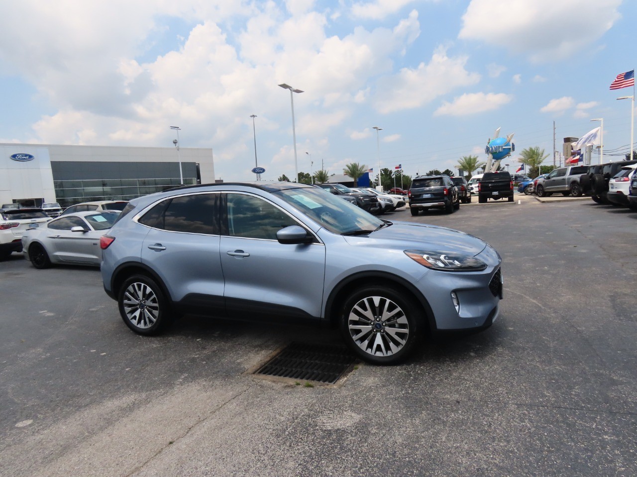 used 2022 Ford Escape car, priced at $25,999