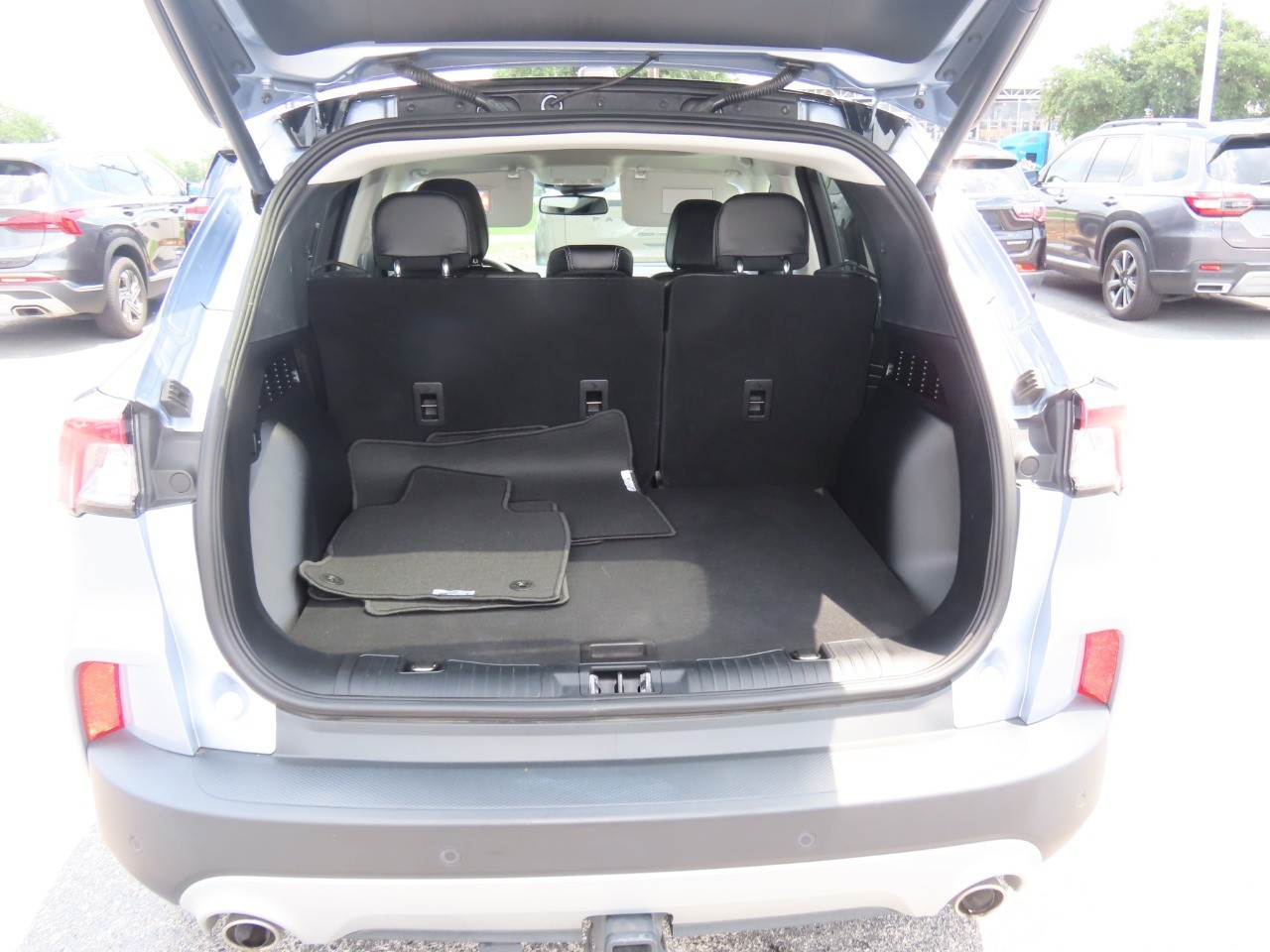 used 2022 Ford Escape car, priced at $25,999