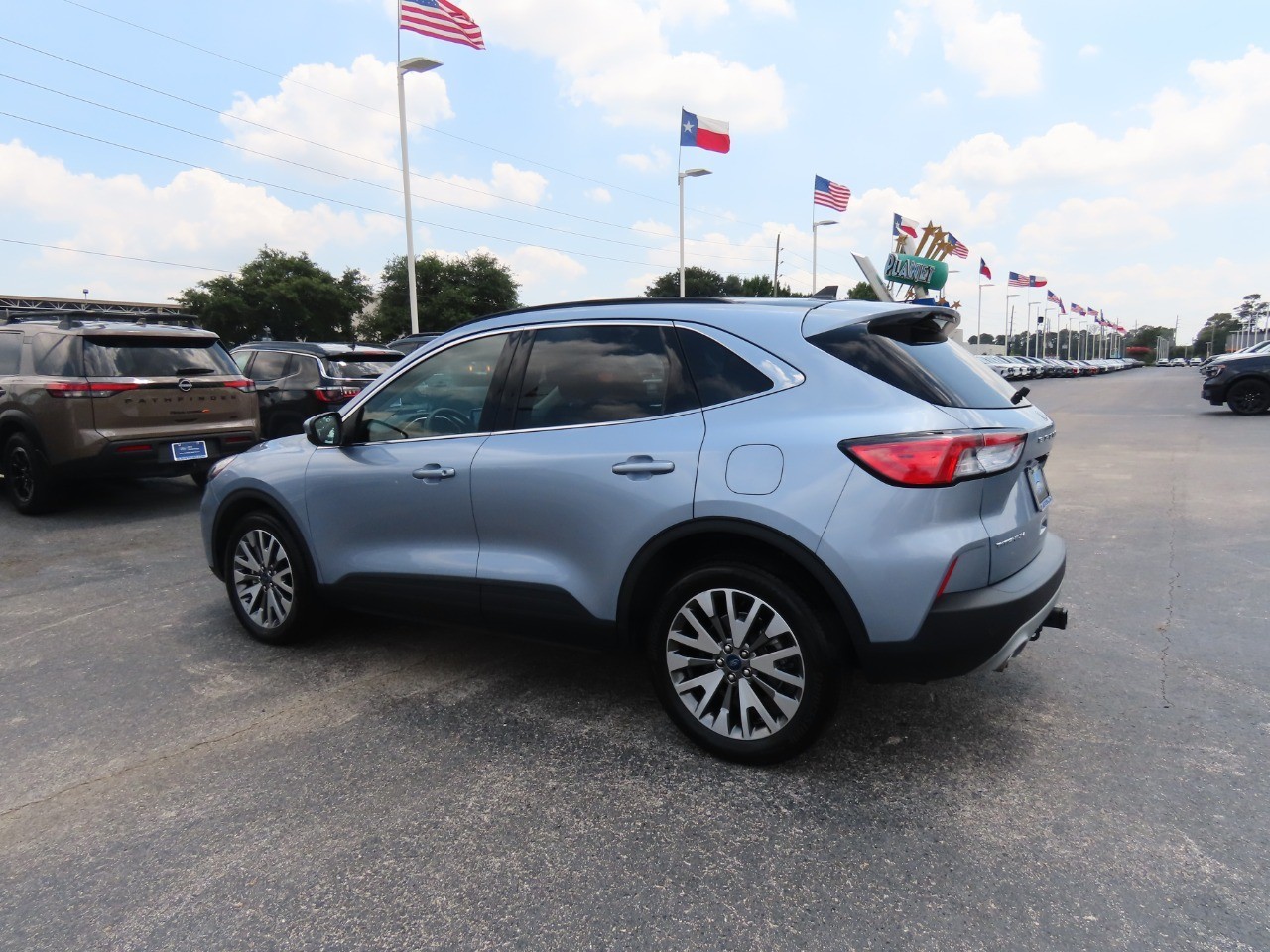 used 2022 Ford Escape car, priced at $25,999