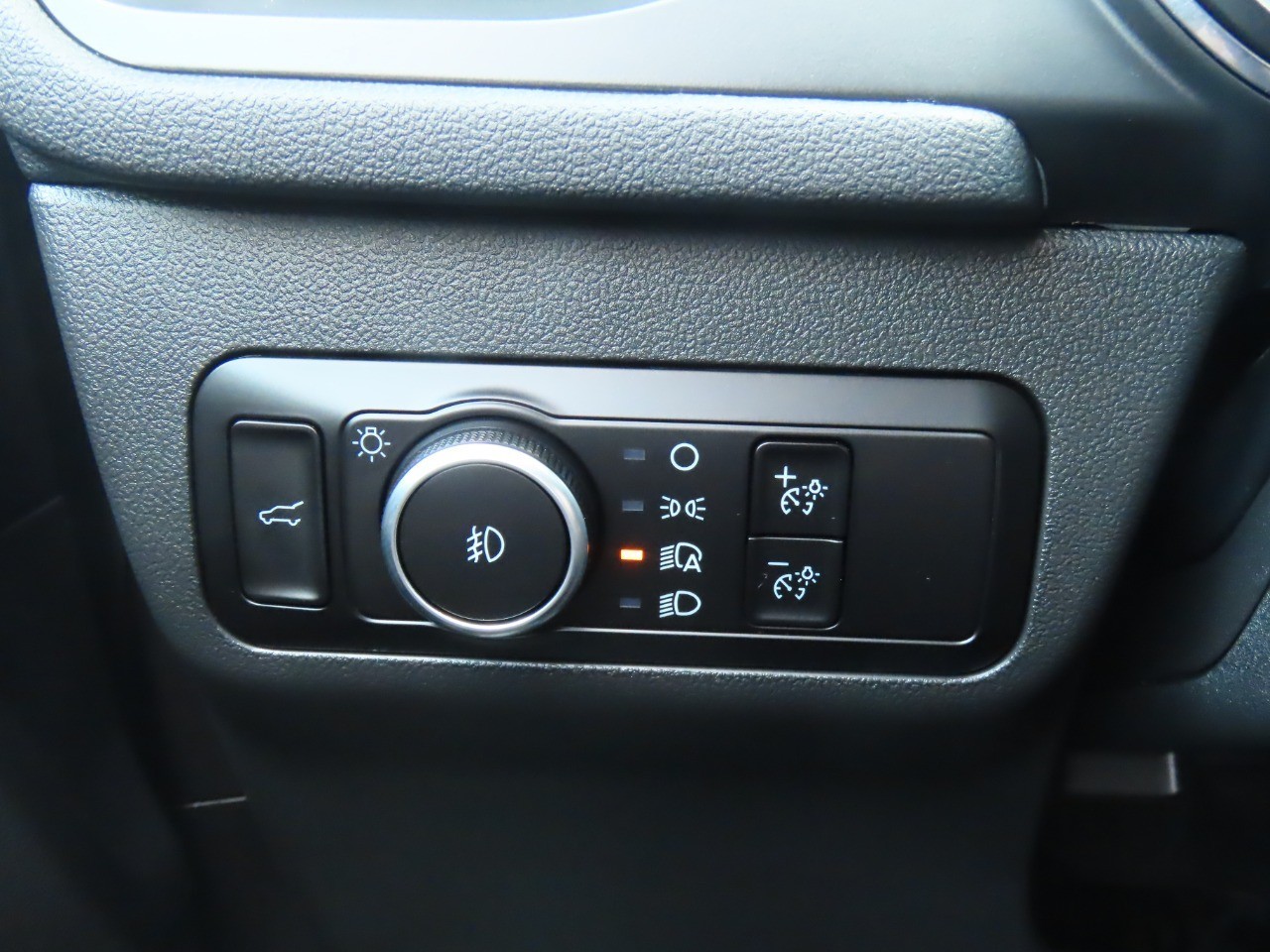 used 2022 Ford Escape car, priced at $25,999