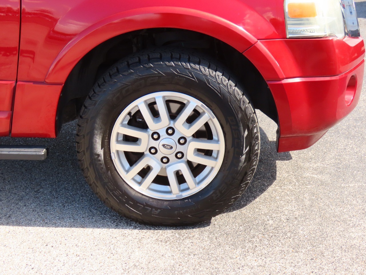 used 2014 Ford Expedition car, priced at $13,999