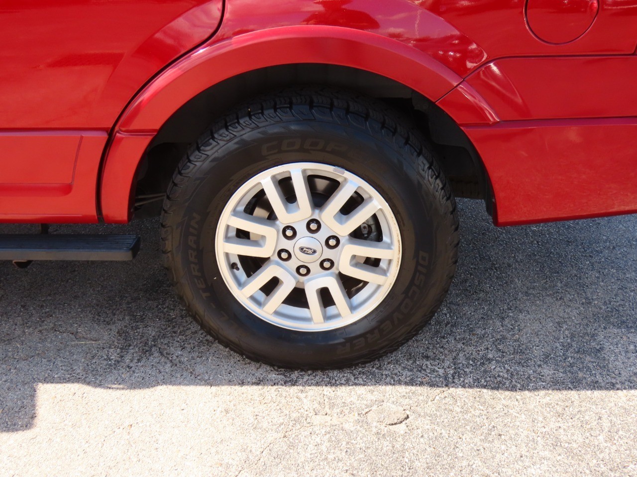 used 2014 Ford Expedition car, priced at $13,999