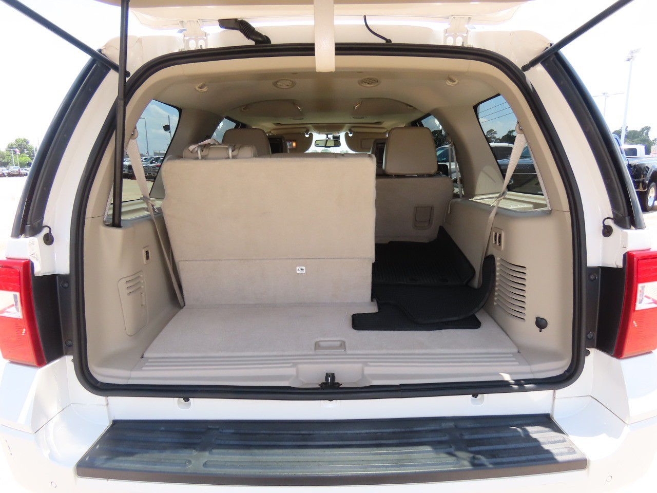 used 2013 Ford Expedition car, priced at $13,999