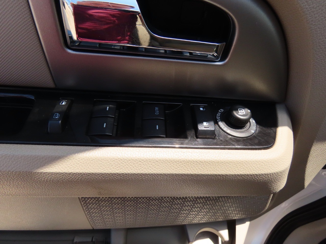 used 2013 Ford Expedition car, priced at $13,999