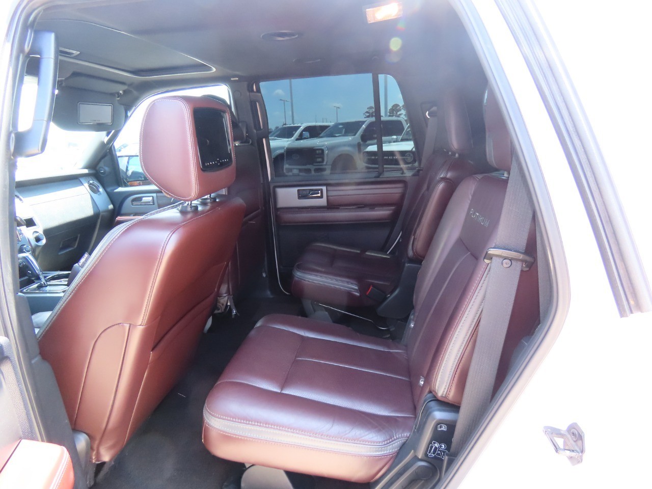 used 2015 Ford Expedition car, priced at $12,999