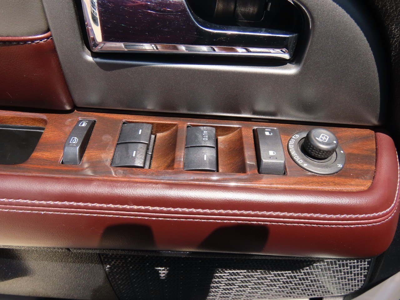 used 2015 Ford Expedition car, priced at $12,999