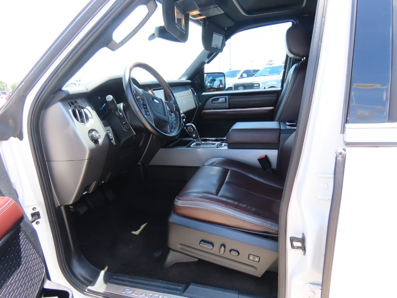 used 2015 Ford Expedition car, priced at $12,999