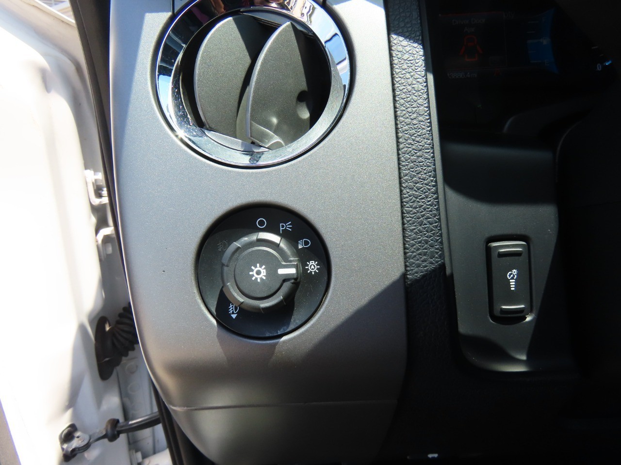 used 2015 Ford Expedition car, priced at $12,999