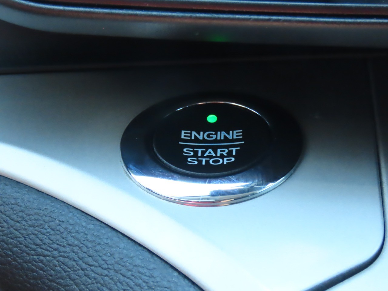 used 2020 Ford Explorer car, priced at $19,999