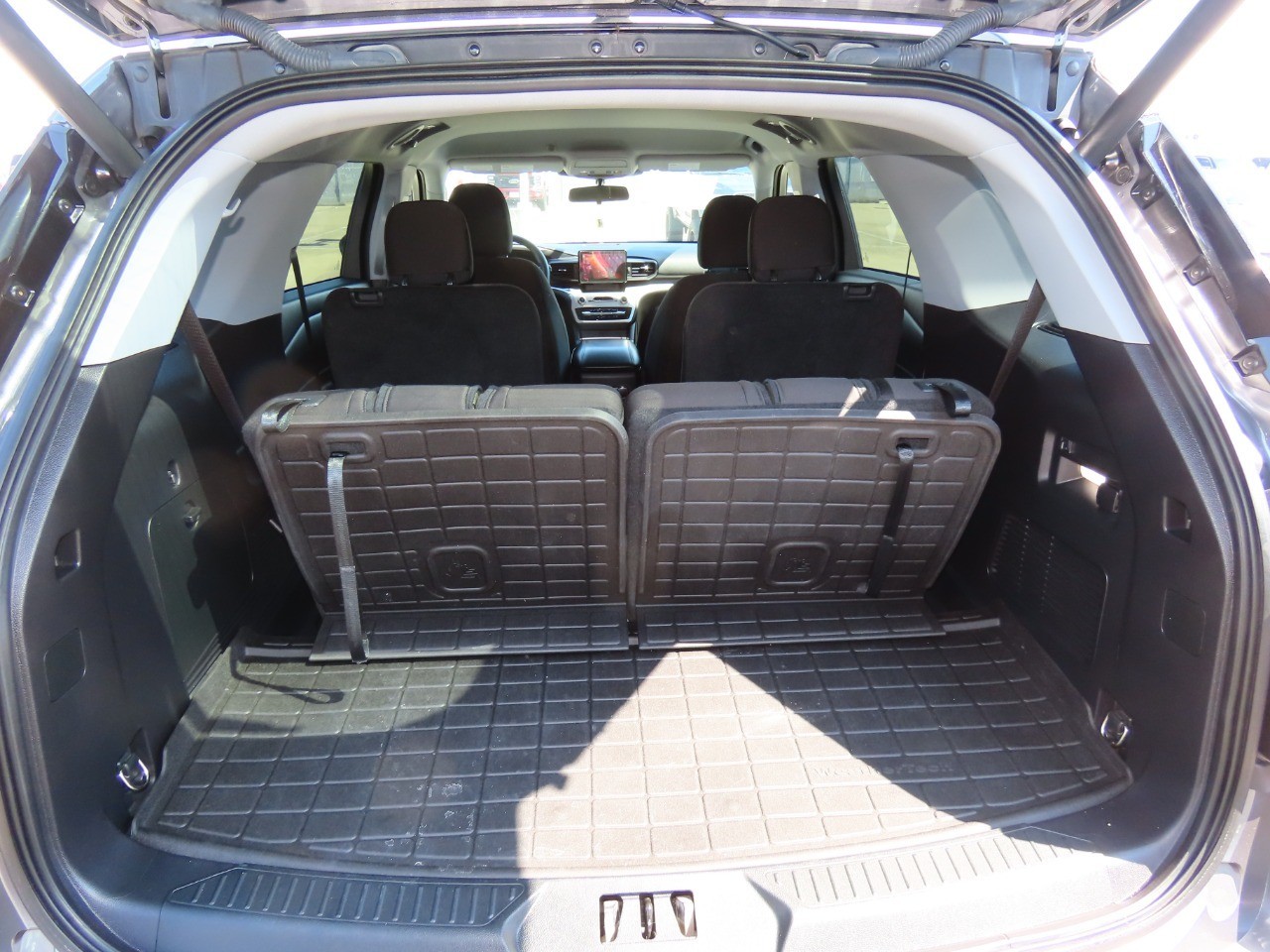 used 2022 Ford Explorer car