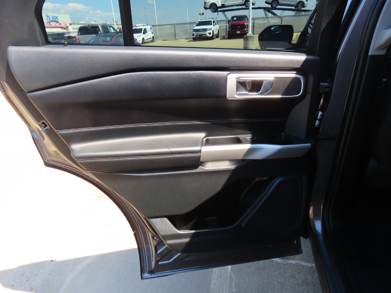 used 2022 Ford Explorer car