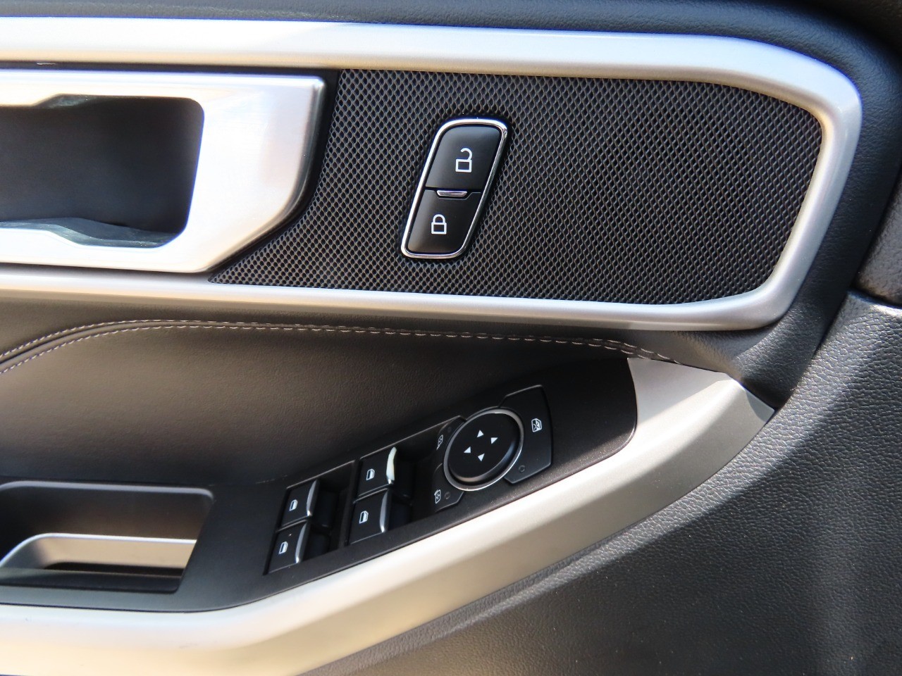 used 2022 Ford Explorer car, priced at $26,999
