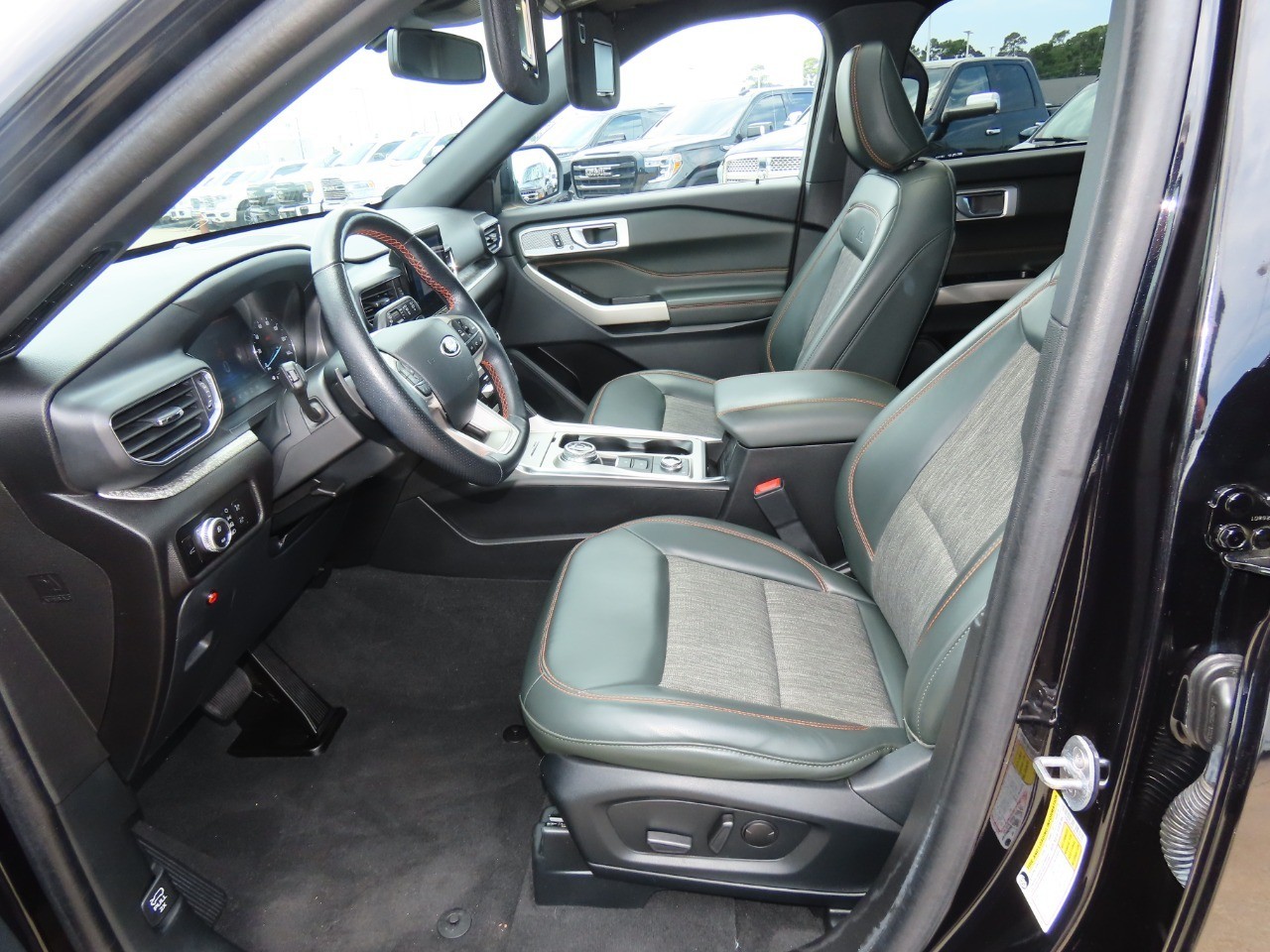 used 2022 Ford Explorer car, priced at $33,999