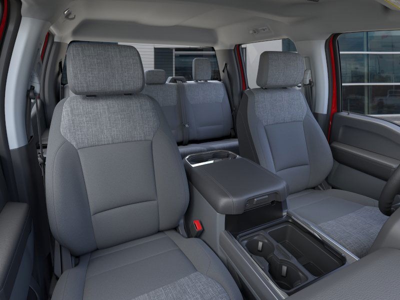 new 2025 Ford Super Duty F-250 SRW car, priced at $61,820