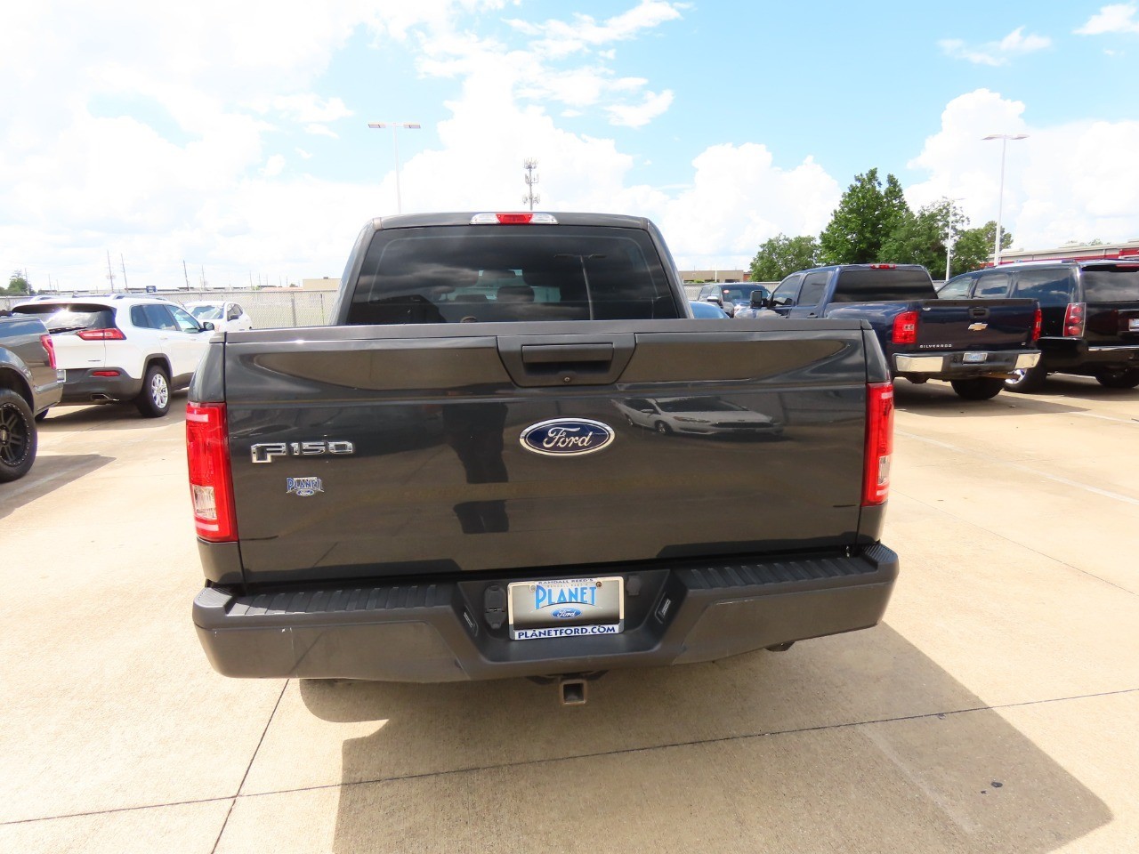 used 2016 Ford F-150 car, priced at $9,999