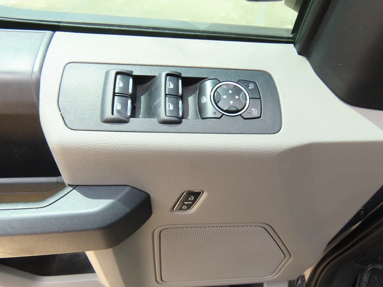 used 2016 Ford F-150 car, priced at $9,999
