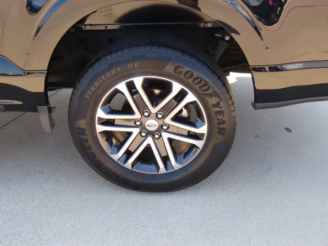 used 2023 Ford F-150 car, priced at $34,999