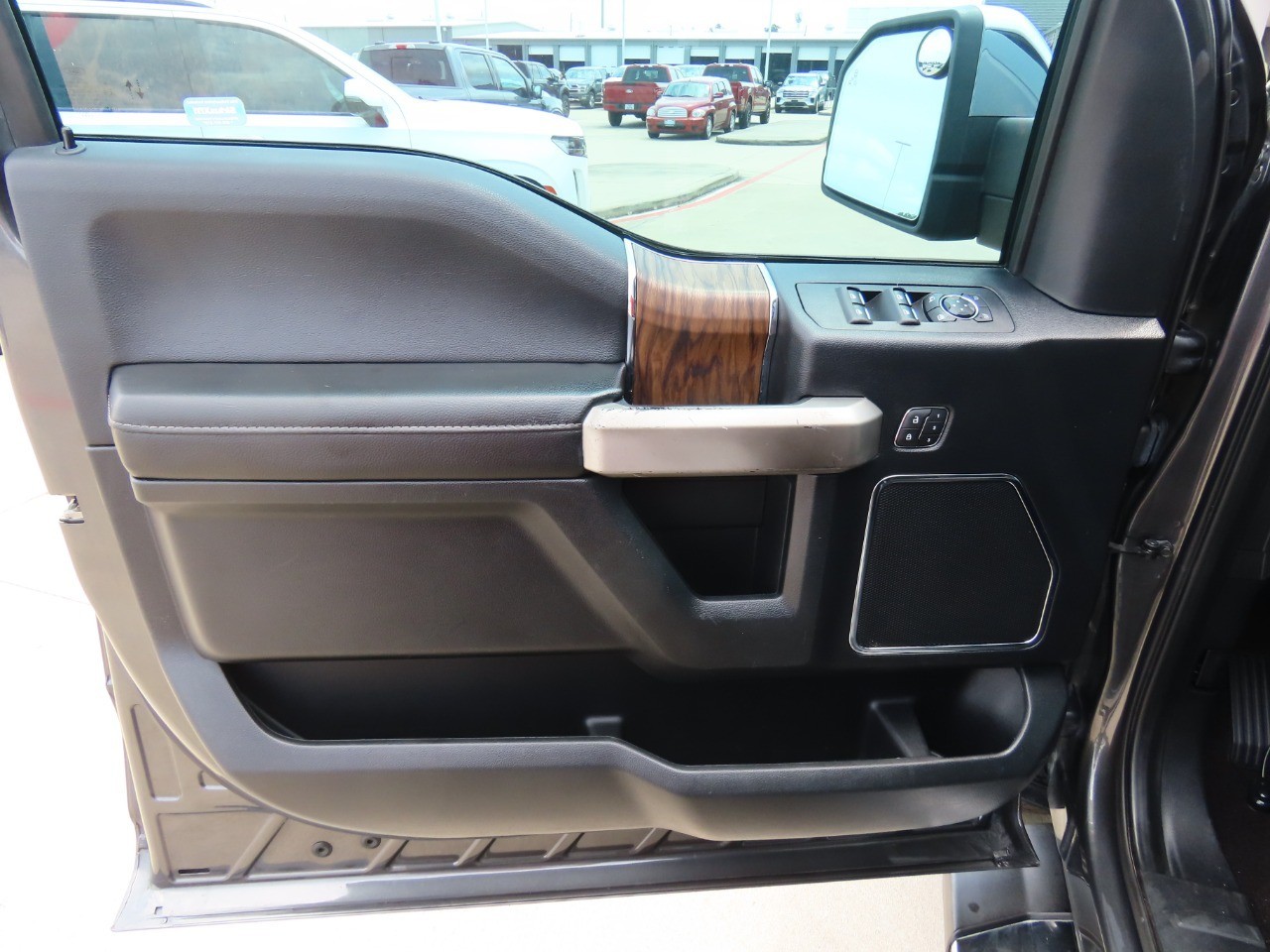 used 2020 Ford F-150 car, priced at $38,999