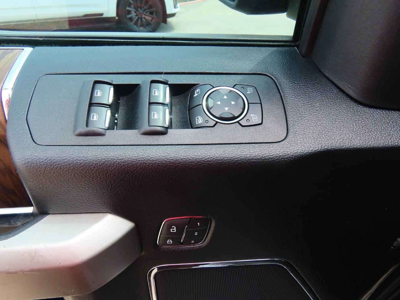 used 2020 Ford F-150 car, priced at $38,999