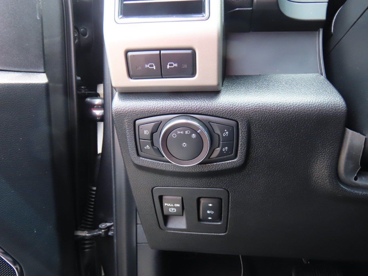 used 2020 Ford F-150 car, priced at $38,999