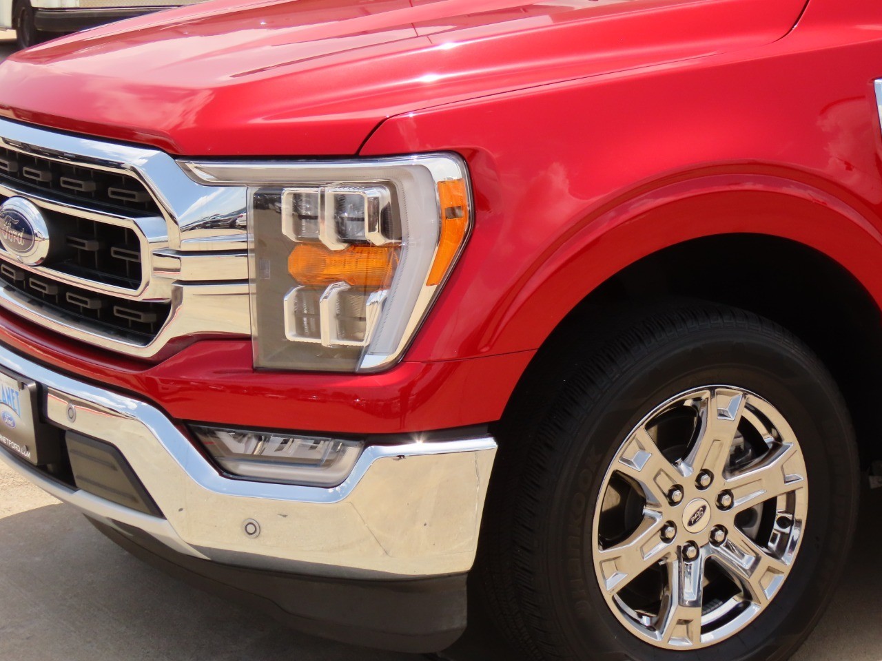 used 2021 Ford F-150 car, priced at $35,999