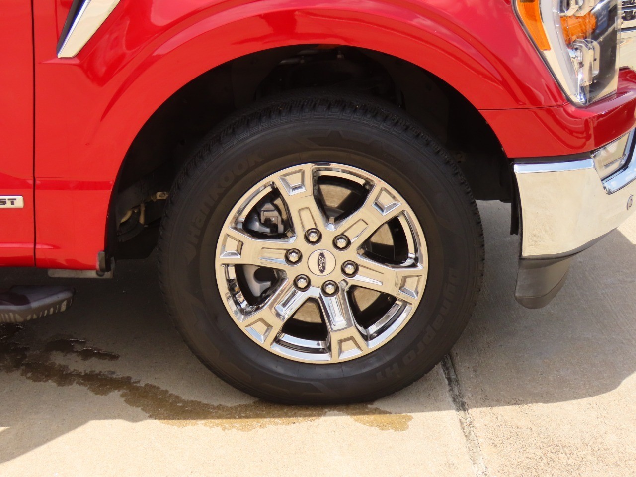 used 2021 Ford F-150 car, priced at $35,999