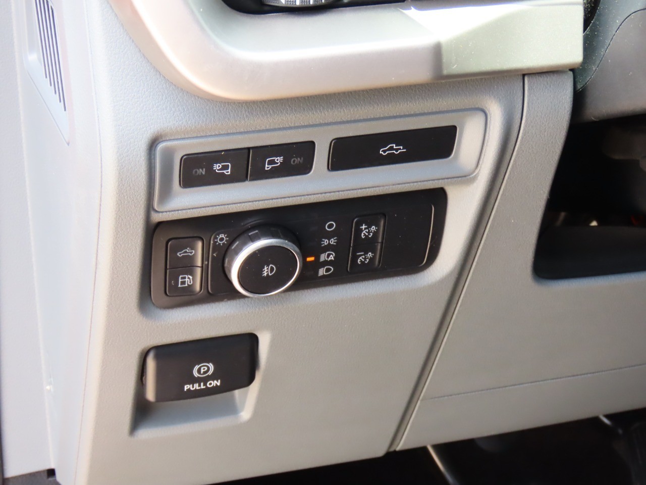 used 2021 Ford F-150 car, priced at $35,999