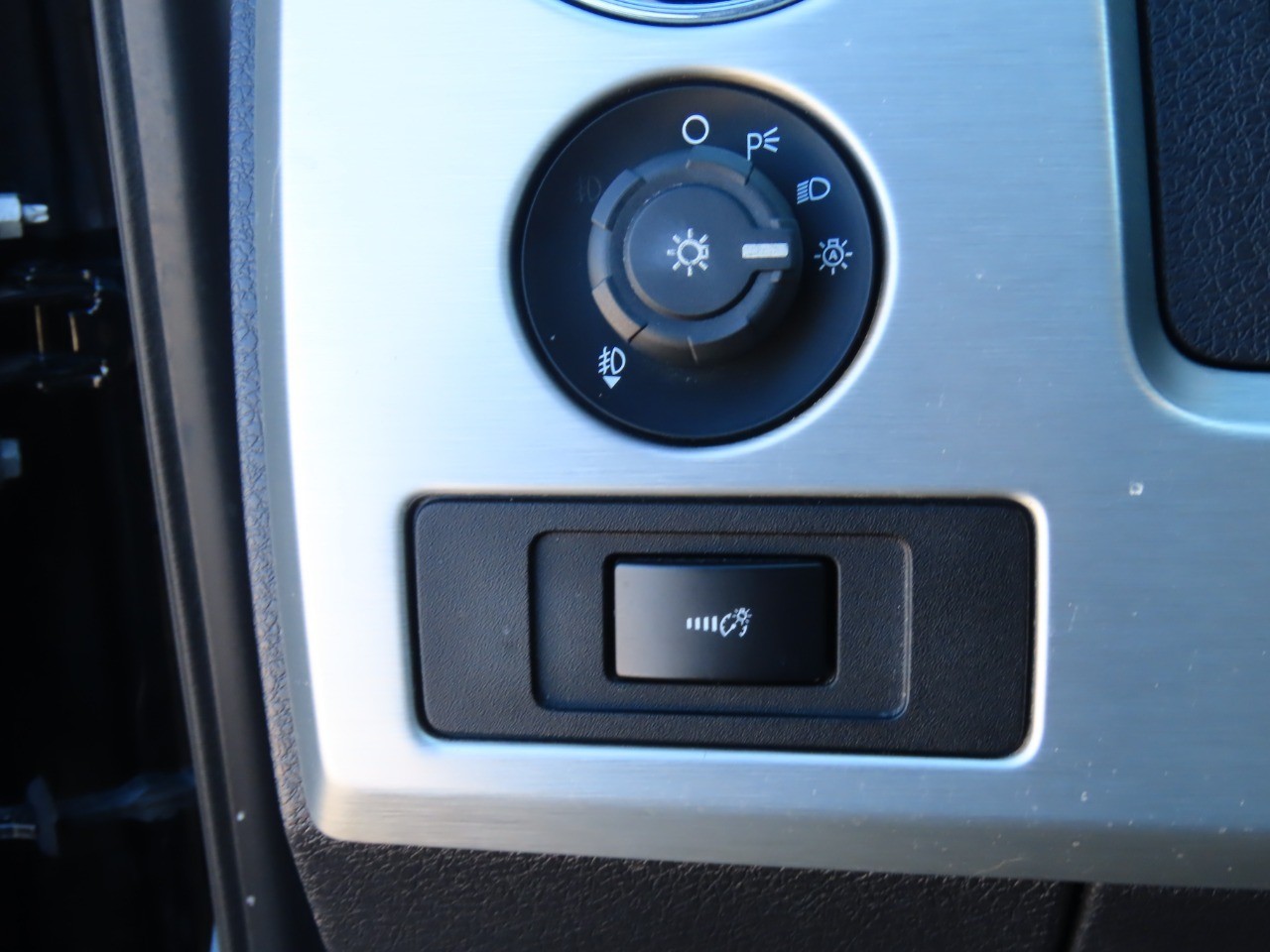 used 2011 Ford F-150 car, priced at $10,999