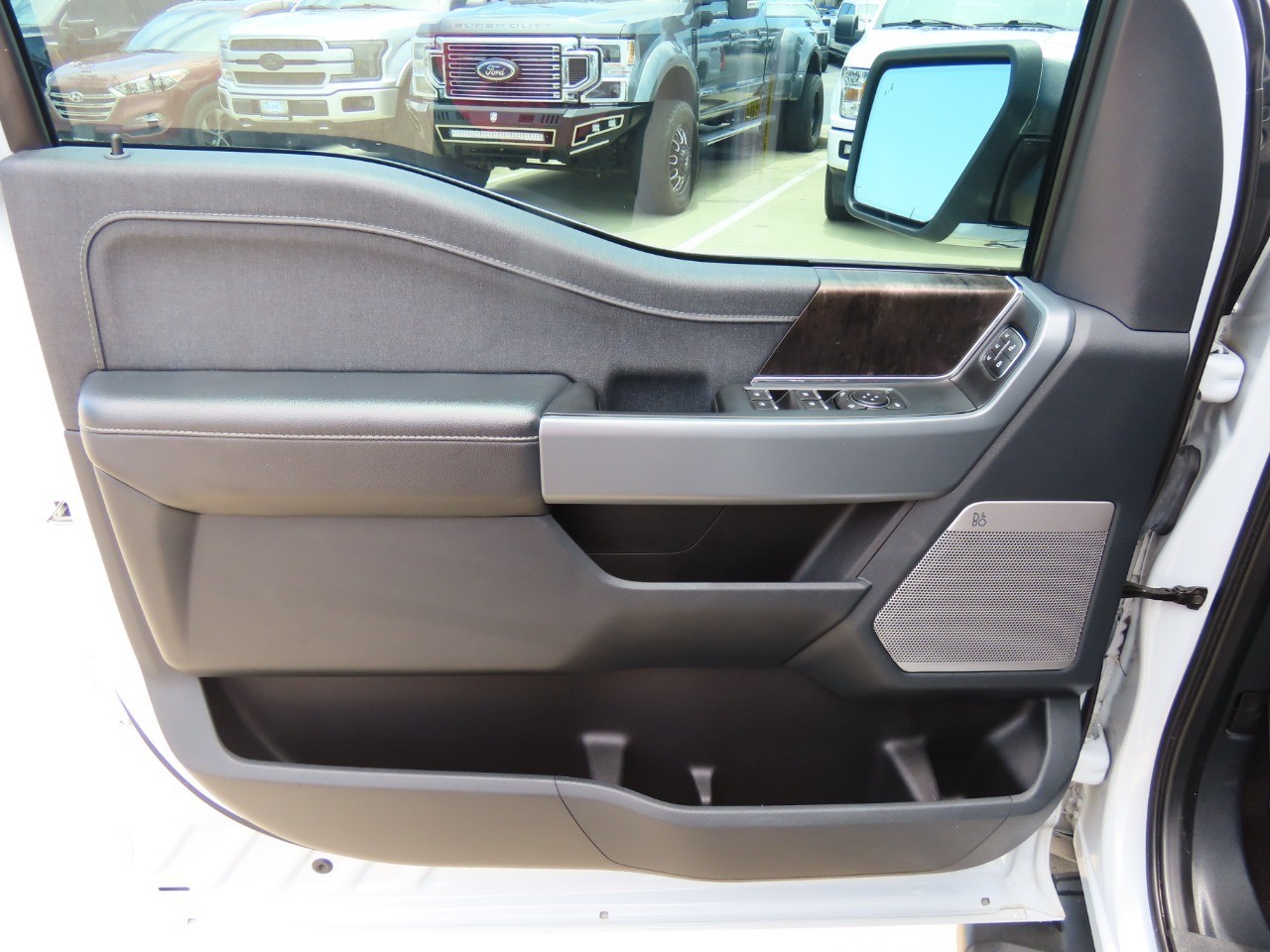 used 2022 Ford F-150 car, priced at $41,999