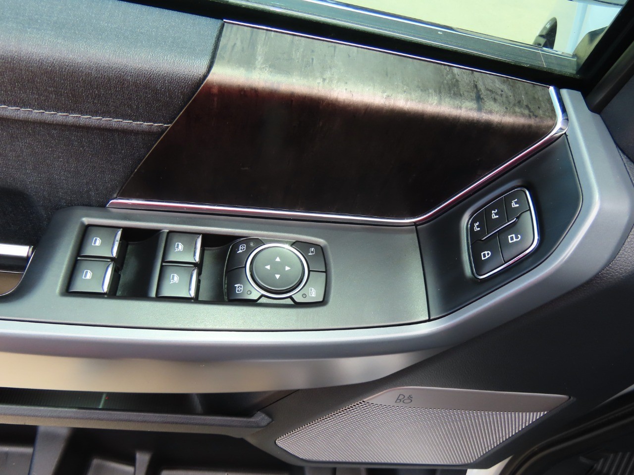 used 2022 Ford F-150 car, priced at $41,999