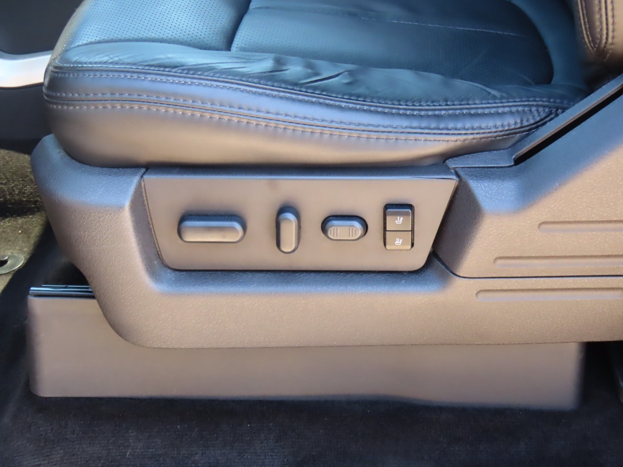used 2013 Ford F-150 car, priced at $19,999