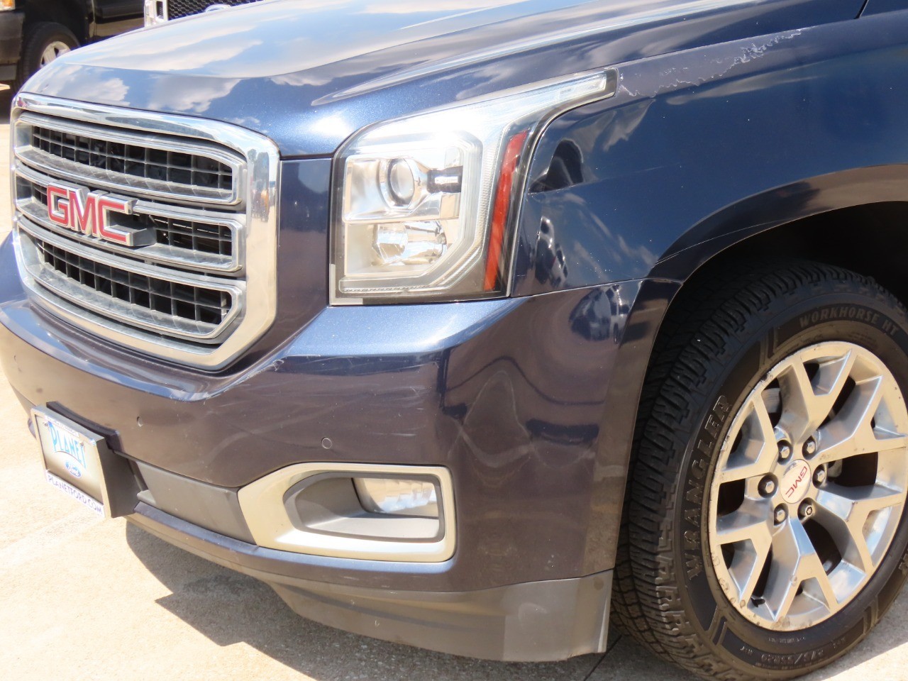 used 2017 GMC Yukon car, priced at $19,999