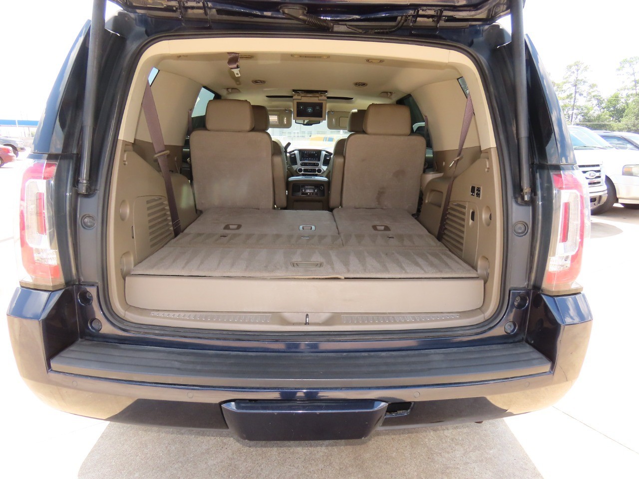 used 2017 GMC Yukon car, priced at $19,999