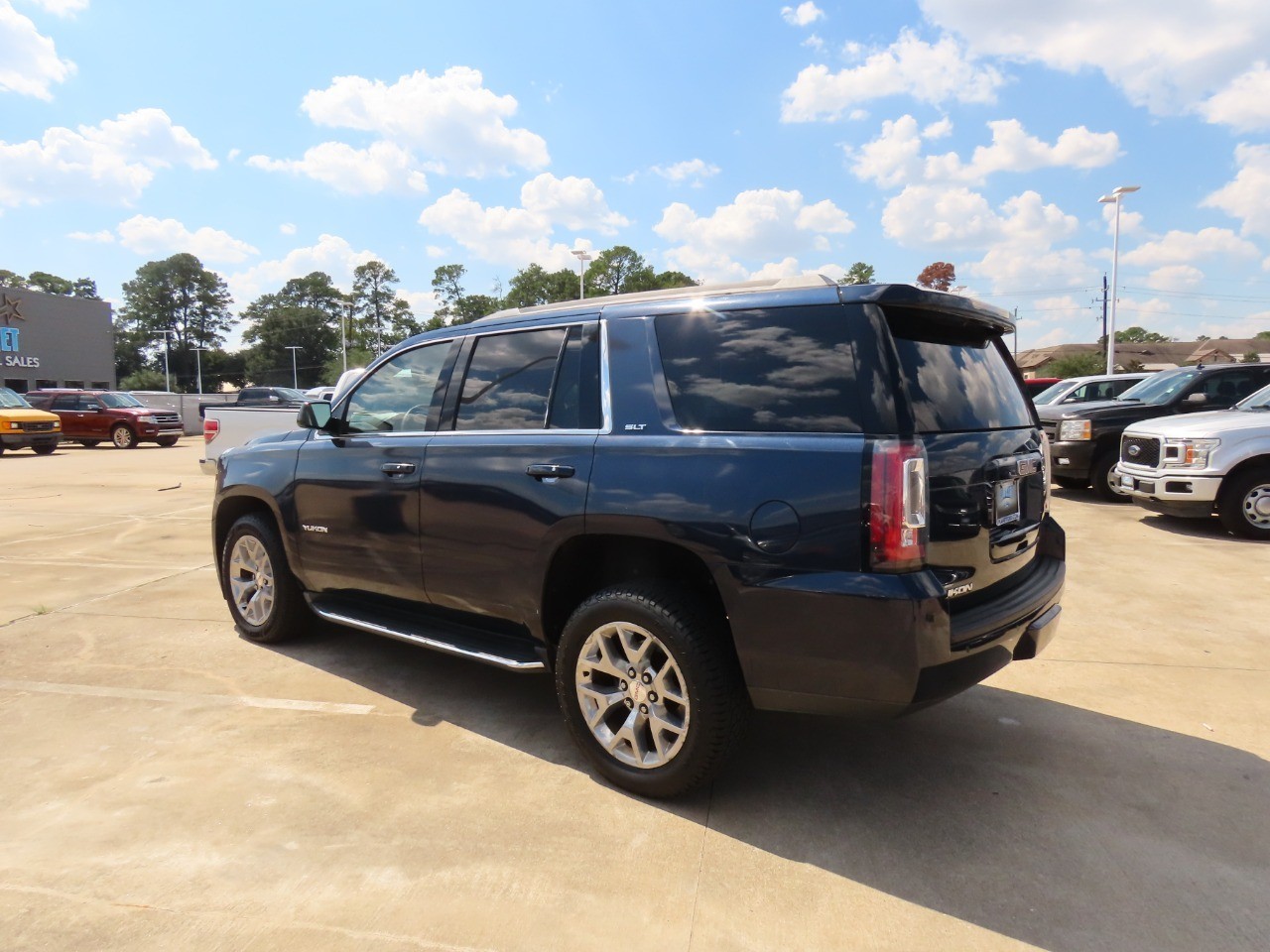 used 2017 GMC Yukon car, priced at $19,999