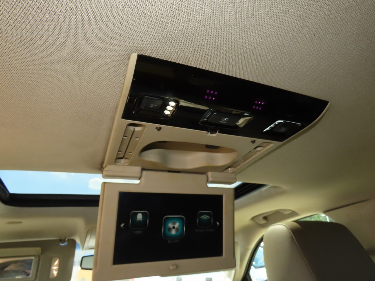 used 2017 GMC Yukon car, priced at $19,999