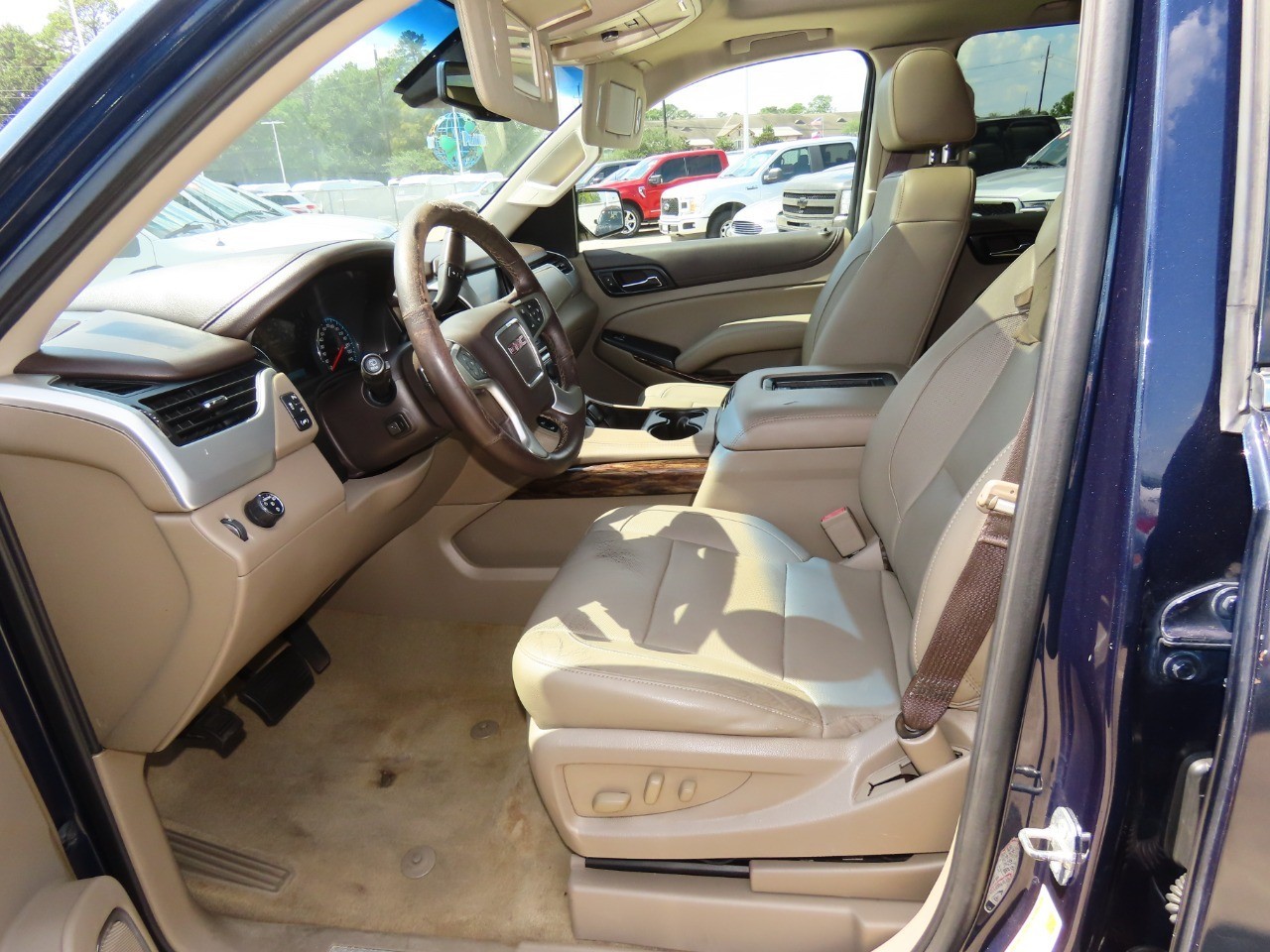 used 2017 GMC Yukon car, priced at $19,999