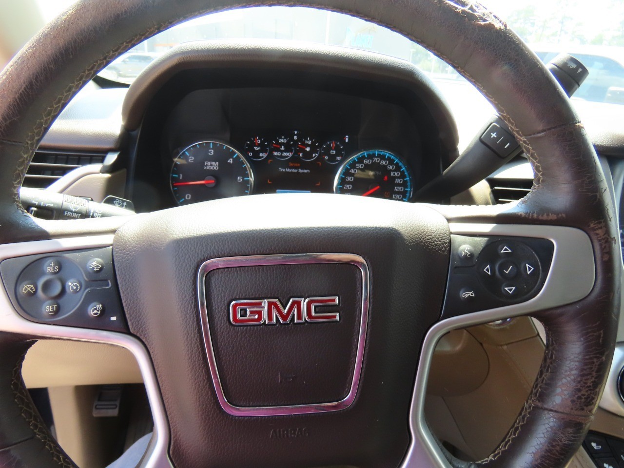 used 2017 GMC Yukon car, priced at $19,999