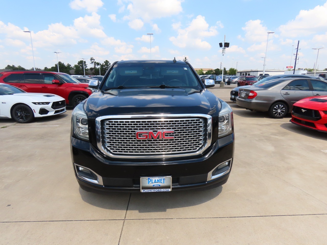 used 2017 GMC Yukon car, priced at $22,999