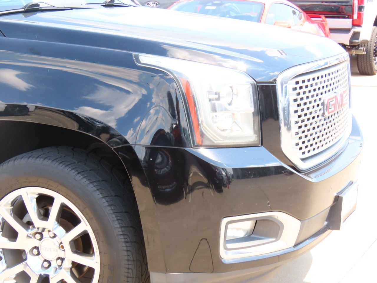 used 2017 GMC Yukon car, priced at $22,999