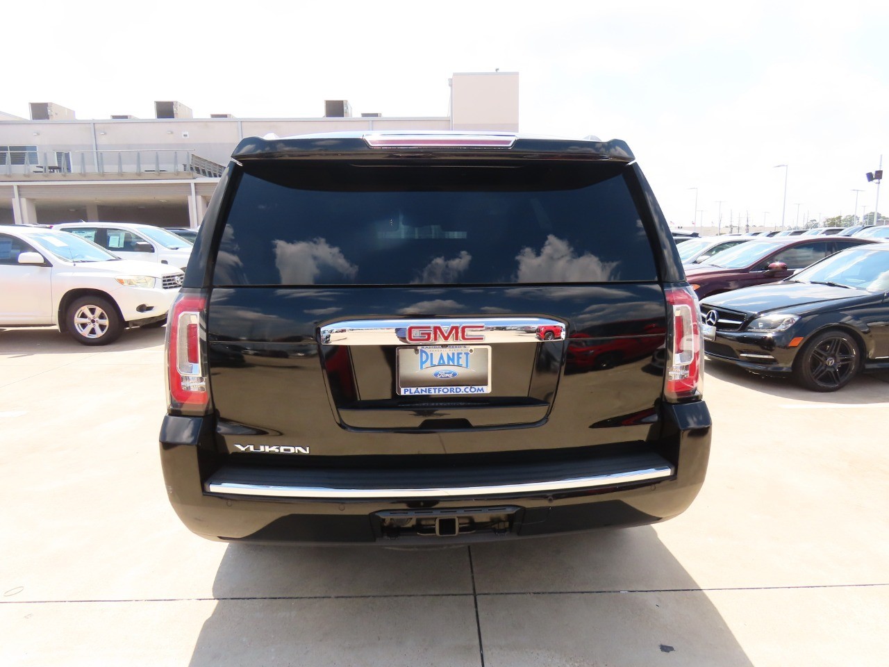used 2017 GMC Yukon car, priced at $22,999