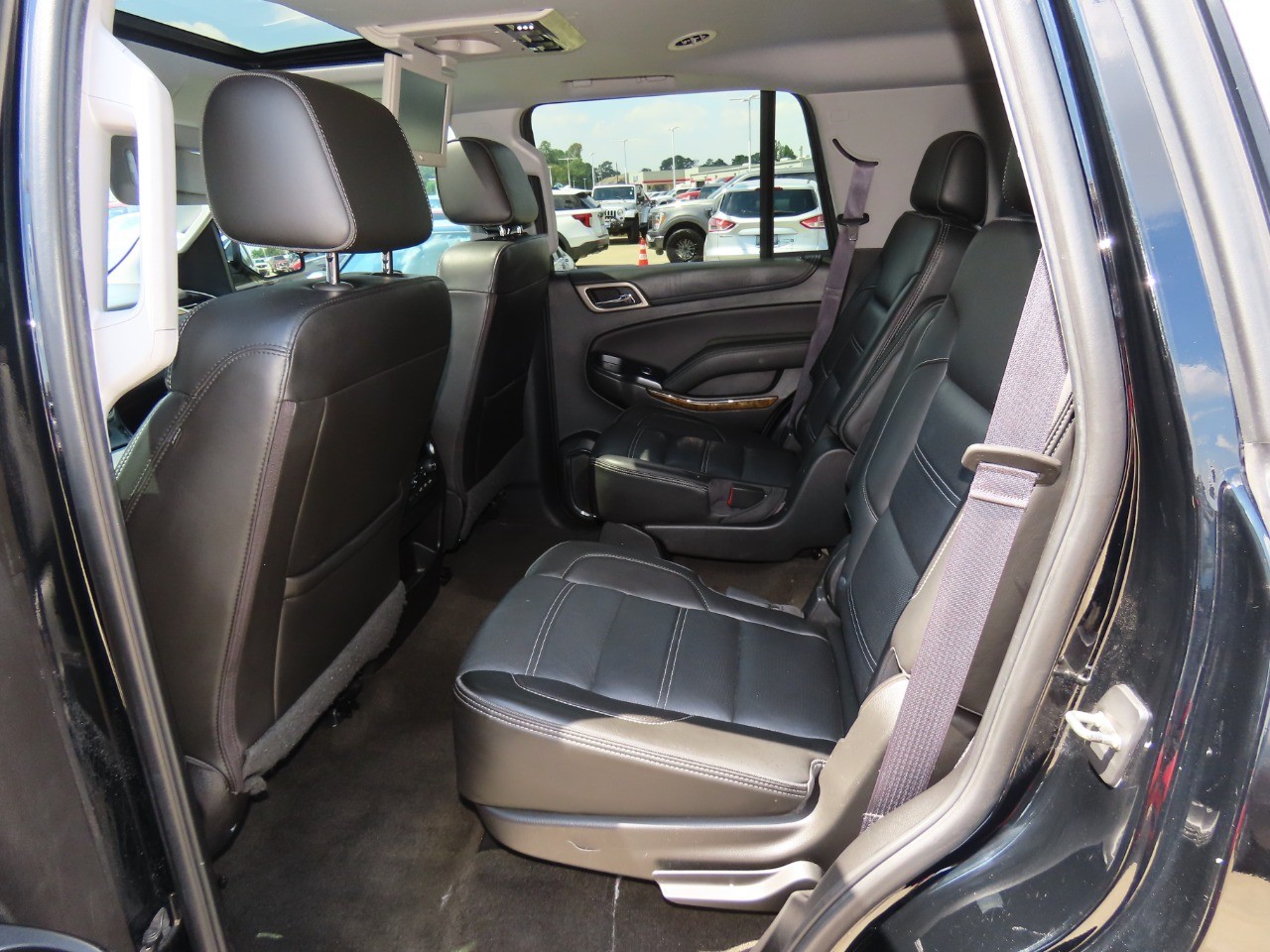 used 2017 GMC Yukon car, priced at $22,999
