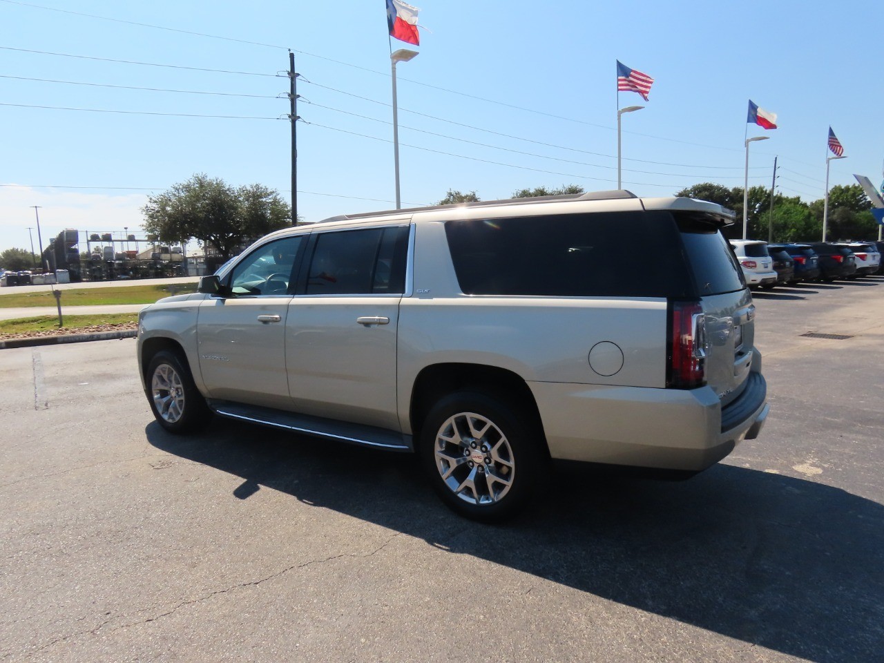 used 2015 GMC Yukon XL car, priced at $18,999