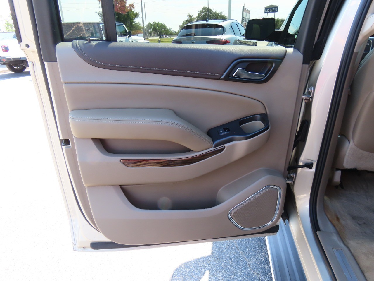 used 2015 GMC Yukon XL car, priced at $18,999