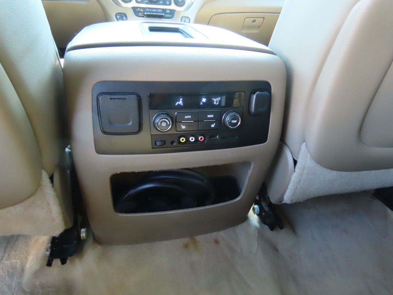 used 2015 GMC Yukon XL car, priced at $18,999